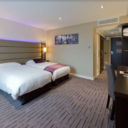 Premier Inn Leeds Headingley エクステリア 写真
