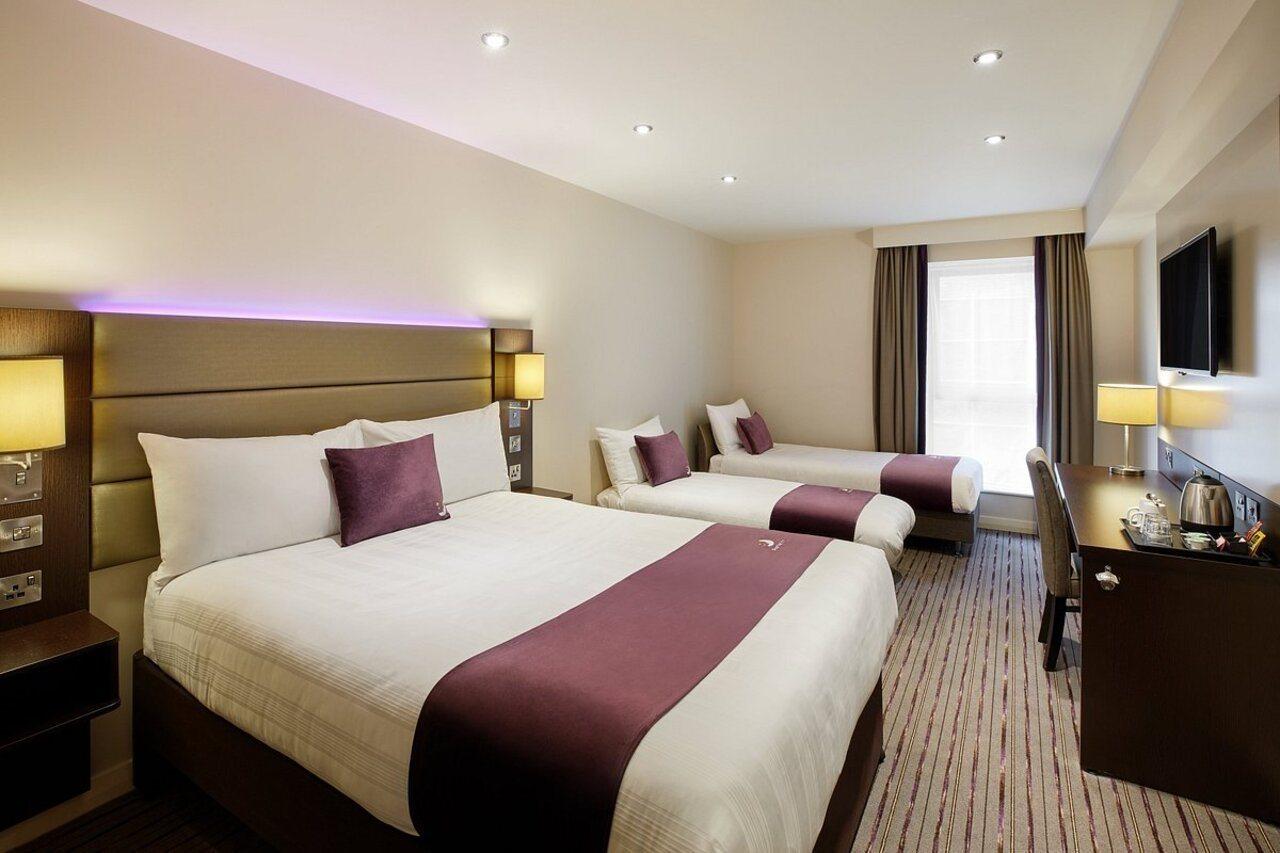Premier Inn Leeds Headingley エクステリア 写真